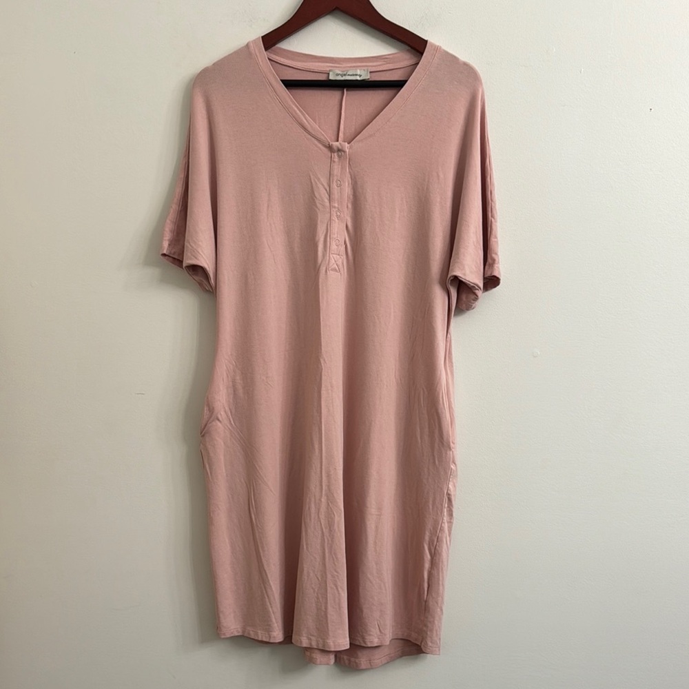 Angel maternity blush pink gown sz M